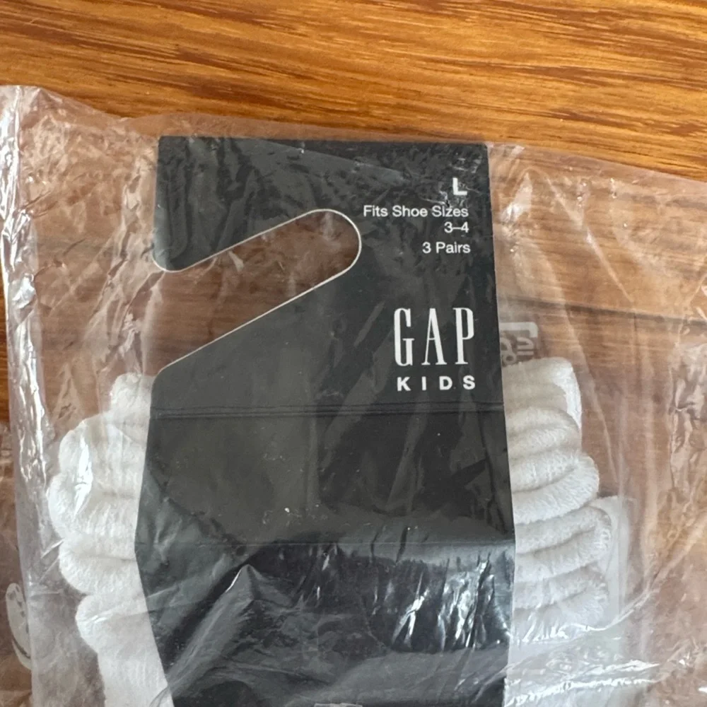 Gap Kids Girls White Crew Socks